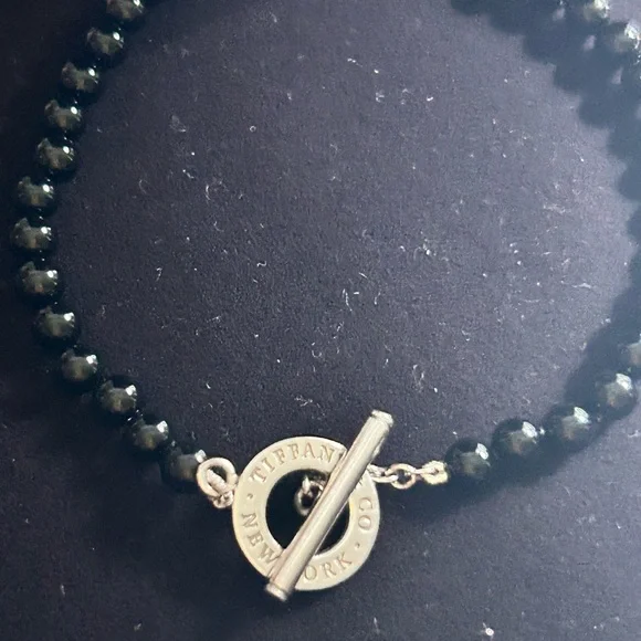 Tiffany & Co. Small Black Onyx Bead Toggle Bracelet - Picture 2 of 6